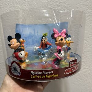 Disney Junior Mickey Mouse Figurine 5 pc Playset - package Is Missing Top